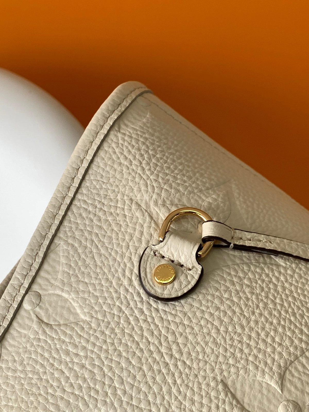 LOUIS VUITTON NEVERFULL MM 32 WHITE MONOGRAM EMPREINTE LEATHER