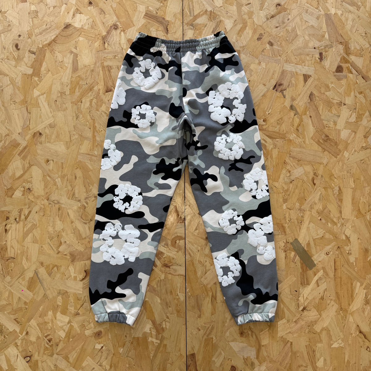 Denim Tears Camo Trousers 4+