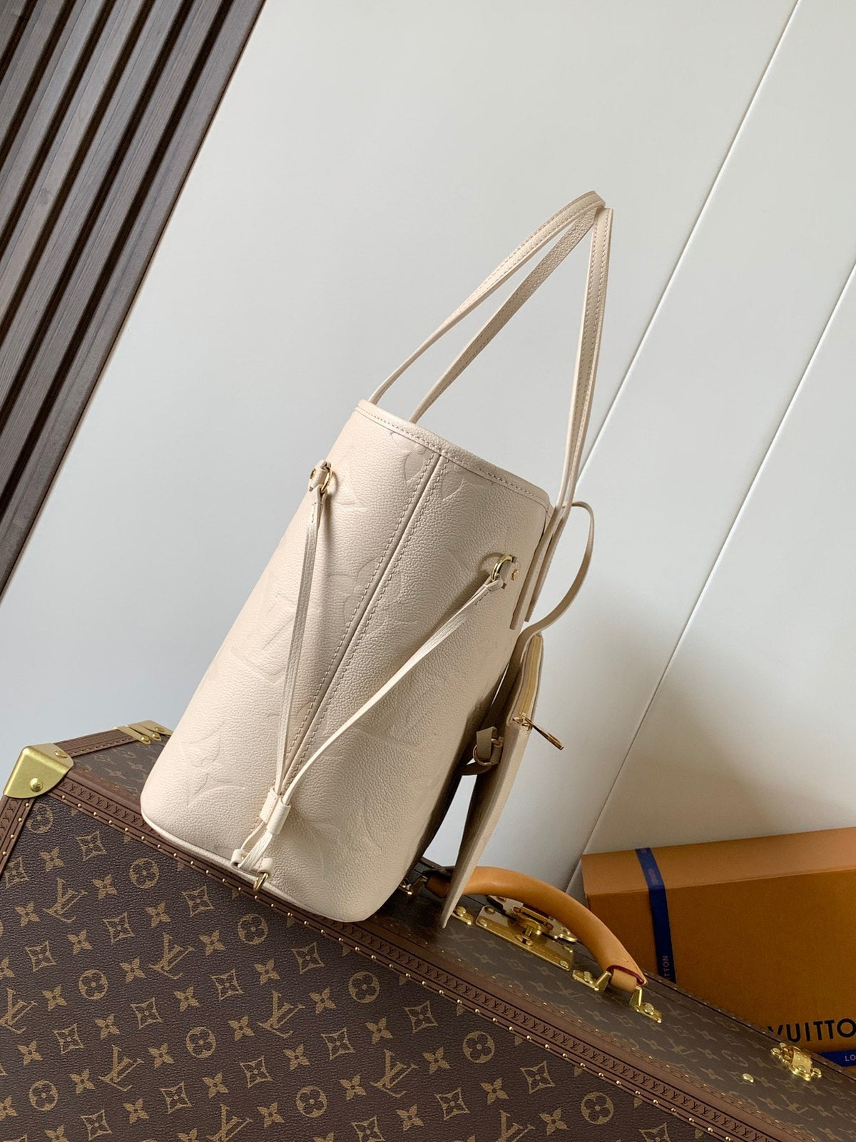 LOUIS VUITTON NEVERFULL 32 LIGHT BEIGE MONOGRAM EMPREINTE LEATHER